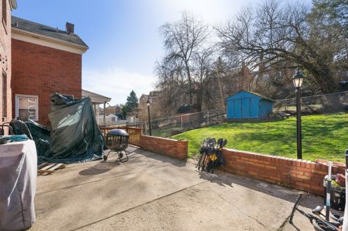 2914 Brentwood Ave, Pittsburgh PA  15227-2528 exterior