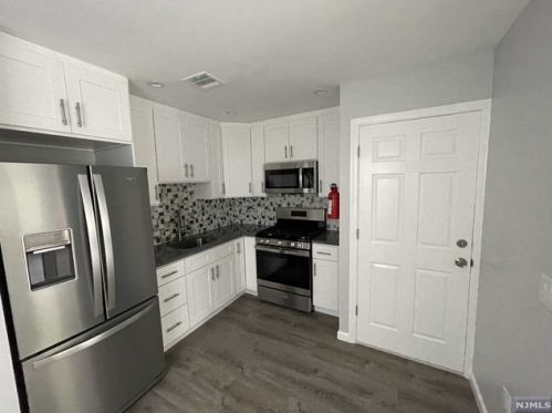 172 12th Ave, Paterson NJ  07501-1619 exterior