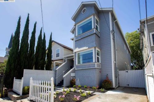 1523 12th Ave, Oakland, CA 94606-3878