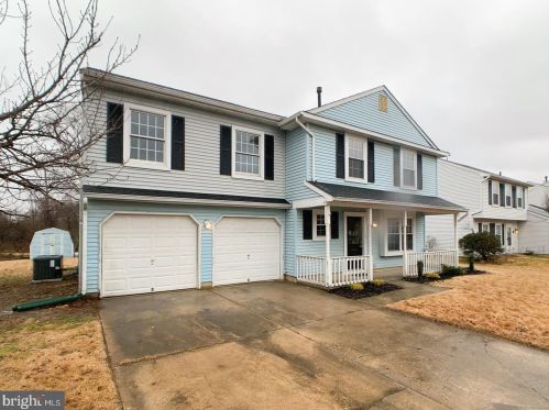 108 Robins Run, Swedesboro NJ  08085-1336 exterior
