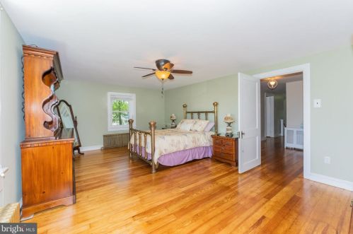 158 7th Ave, Collegeville PA  19426-1904 exterior