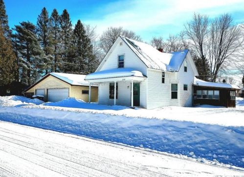 635 Park St, Prentice, WI 54556-1129