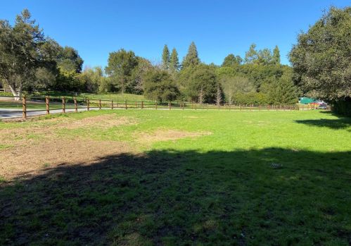 180 Fox Holw Rd, Redwood City CA  94062-3608 exterior