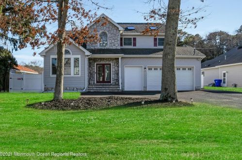 443 Adamston Rd, Bricktown, NJ 08723-8008