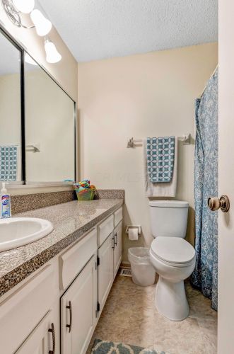 5352 Sandpiper Dr, Orient OH  43146-9228 exterior