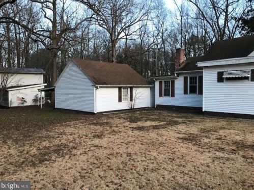 33049 Dupont Blvd, Frankford DE  19945-3800 exterior