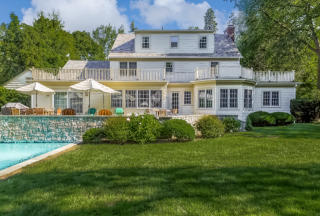 4 Burgess Rd, Scarsdale, NY 10583-4410