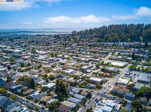 518 Stannage Ave, Berkeley CA  94706-1223 exterior