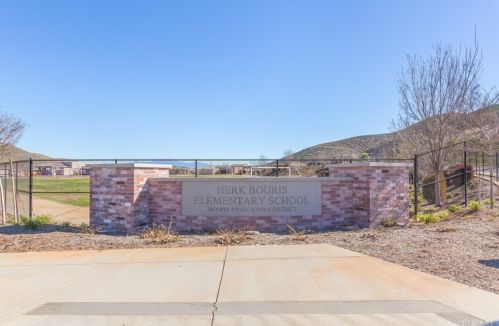 34200 Nandina Ct, Lake Elsinore CA  92532-2954 exterior