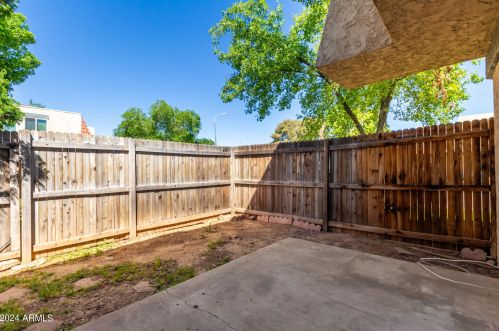 5947 Golden Ln, Glendale AZ  85302-4441 exterior