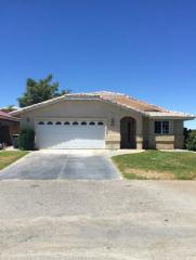 9582 Mountain Pine Ct, Phelan, CA 92371-8498