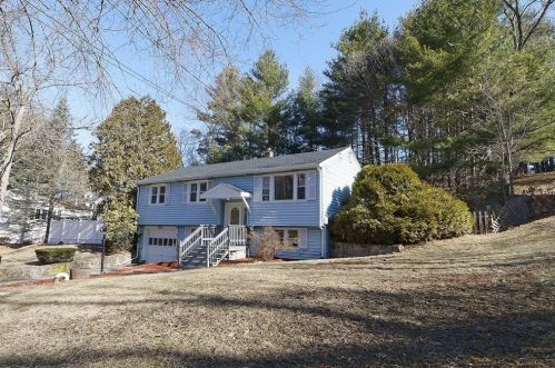 88 Pinedale Ave, Billerica, MA 01821-6316