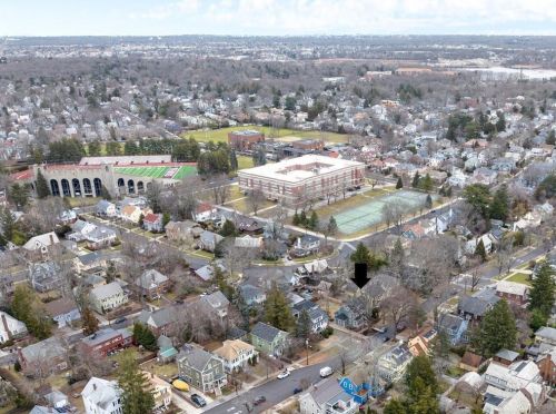 294 Doyle Ave, Providence RI  02906-3355 exterior