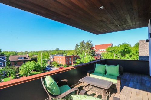 2872 Erie Ave, Cincinnati OH 45227-2735 exterior