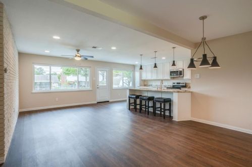705 Kindred Ln, Richardson TX  75080-3112 exterior