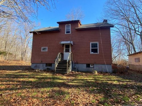 535 Clintonville Rd, North Haven, CT 06473-2817