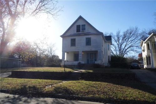 726 Beard Ave, Shawnee, OK 74801-6108