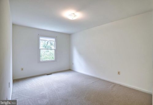 11734 Armistead Filler Ln, Lovettsville VA  20180-1915 exterior