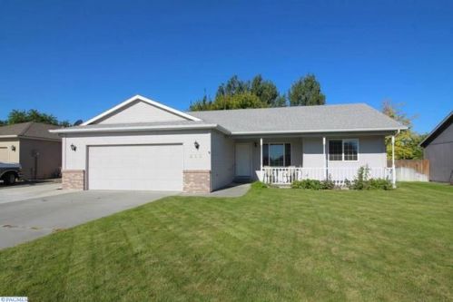 216 Young Pl, Kennewick, WA 99336-8519