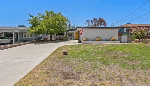 6749 Vigo Dr, La Mesa, CA 91942-5829