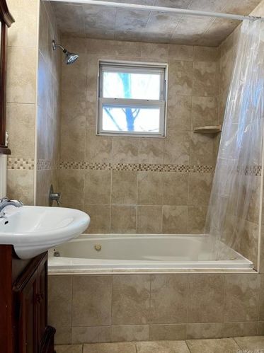 19 Myrtle Ave, Middletown NY  10940-4122 exterior