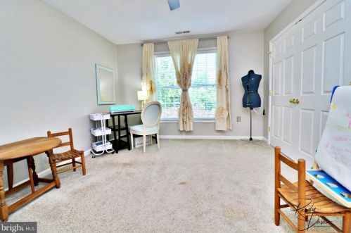 59 Brighton Pl, Charles Town WV  25414-2584 exterior