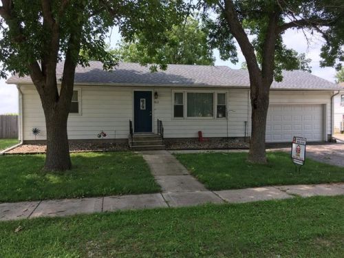 312 1st St, Badger, IA 50516-7534