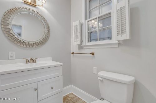 2704 Oaklawn St, Beaufort SC  29902-4335 exterior