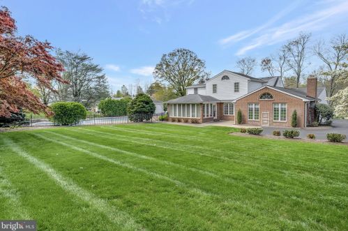 3212 Centerville Rd, Wilmington, DE 19807-2547