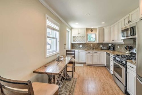 104 Pennsylvania Ave, Lavallette, NJ 08735-2412