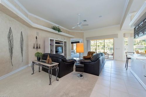 493 Flamingo Ave, Naples FL  34108-2108 exterior