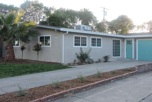 6577 Melrose Dr, North Highlands CA  95660-4378 exterior