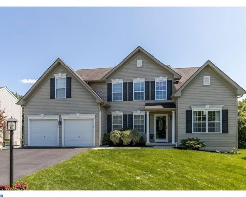 107 Turnberry Dr, Downingtown, PA 19372-1145