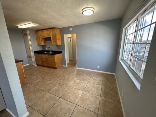 1712 Cherry Ave, Long Beach CA  90806-5821 exterior