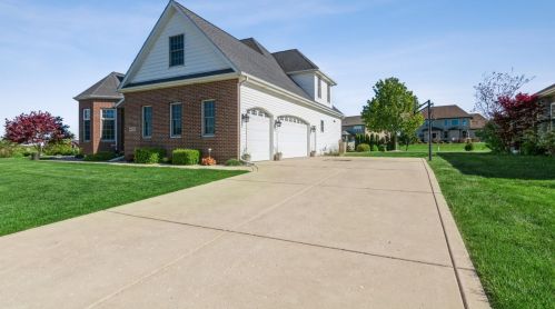 9009 96th Pl, Dyer IN  46373-8972 exterior