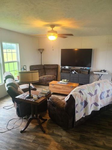 2101 Pennyroyal Rd, Clarksburg, OH 43115-9717