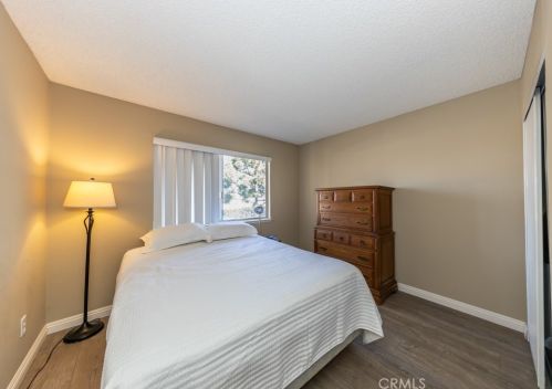 16395 Calle Castor Cir, Huntington Beach CA 92649-5214 exterior