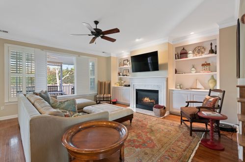 1600 Willowick Ct, Mount Pleasant SC  29466-8172 exterior