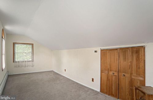 207 Thomas Ave, Riverton NJ 08077-1039 exterior