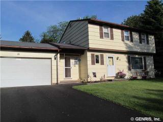 10 Dublin Heights Rd, Penfield, NY 14526-1902