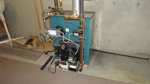 30 Duval St, Manchester CT 06042-2816 exterior