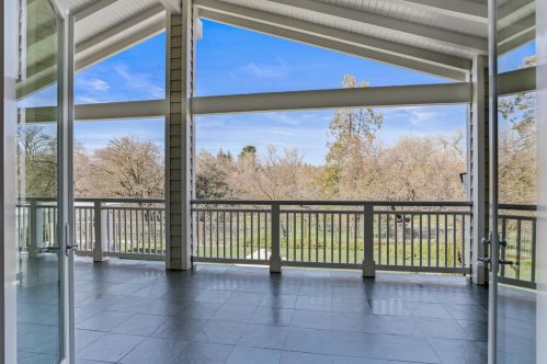 10817 Goldsborough Cir, Valley Home CA 95361-7649 exterior