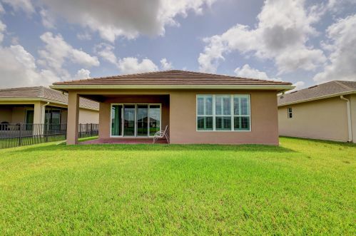 9516 Royal Poinciana Dr, Port Saint Lucie FL  34987-2506 exterior
