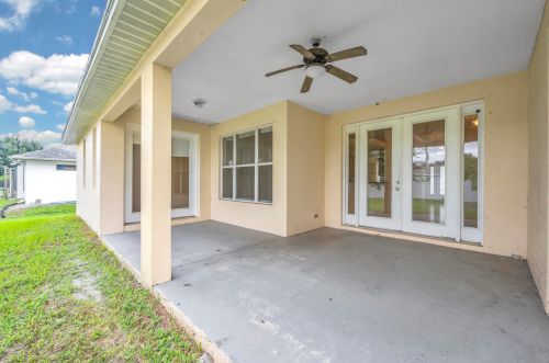 2342 Cooper Ln, Fort Pierce FL  34984-5056 exterior