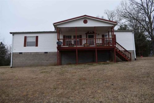 320 Willoughby Loop Rd, Pinson, TN 38366-9799