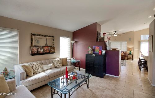 133 Horseshoe Ave, Gilbert, AZ 85296-1672