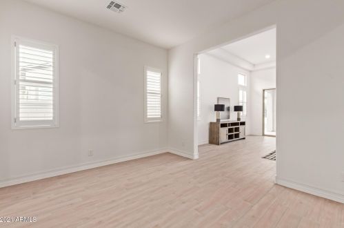 3731 Arabian Dr, Gilbert AZ  85296 exterior