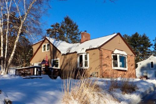 2803 Orchard Ave, Loyalsockville, PA 17754-9571