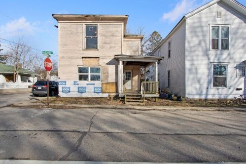 228 Oakland Sq, Bellefontaine, OH 43311-2144