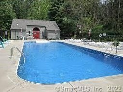 6 Ledgewood Dr, Brookfield Center CT  06804-3419 exterior
